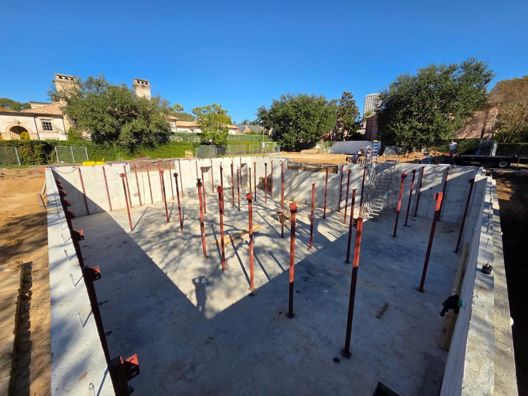 Residential structural steel fabrication and installation in Houston Texas